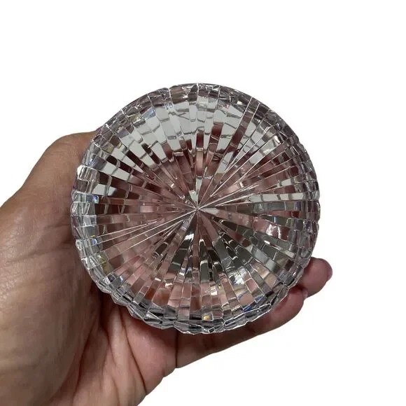 Winter Rose Japanese Crystal Handcrafted Paperweight‎ Leo Designs Vintage
